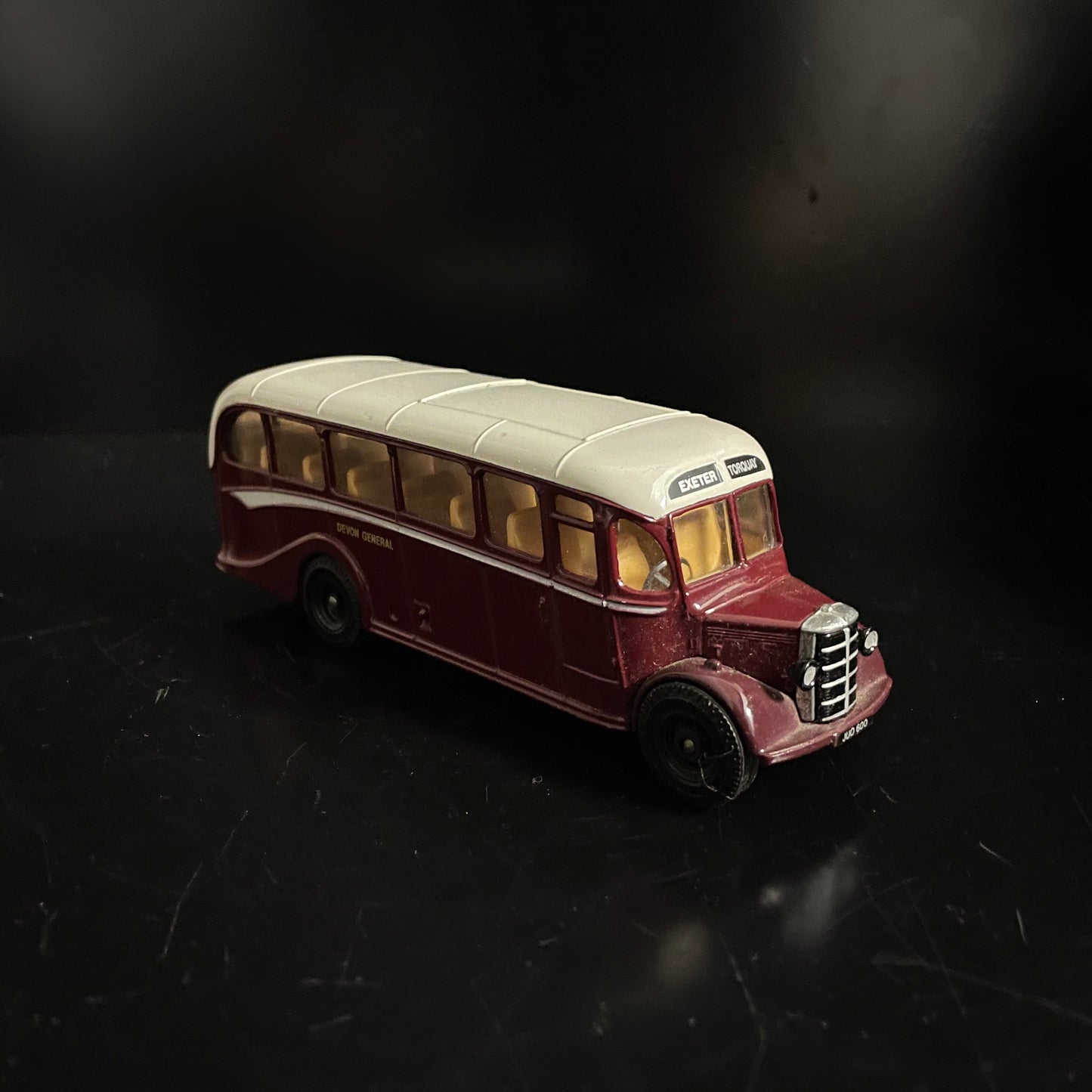 Corgi C949-18 Bedford OB Coach - 'Devon General'