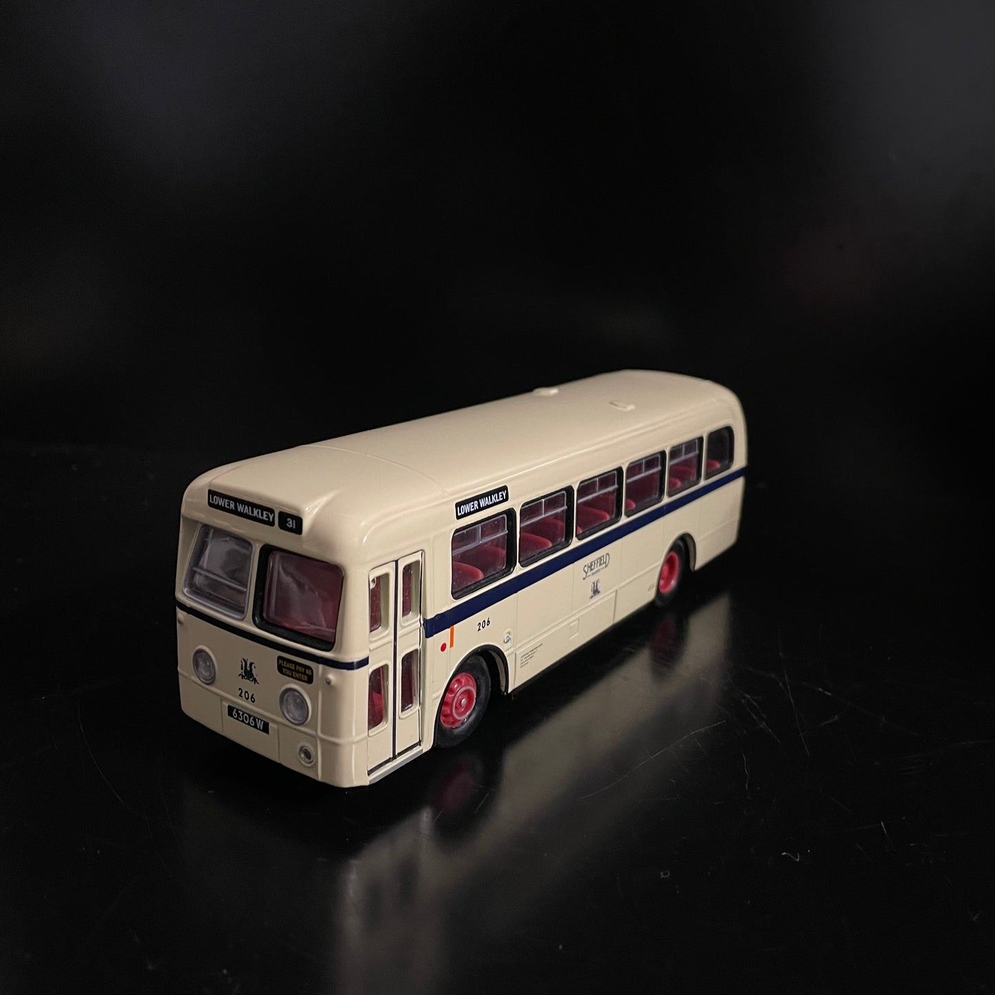 Corgi 34802COR Leyland Leopard/Weymann Bus - 'Sheffield Transport'