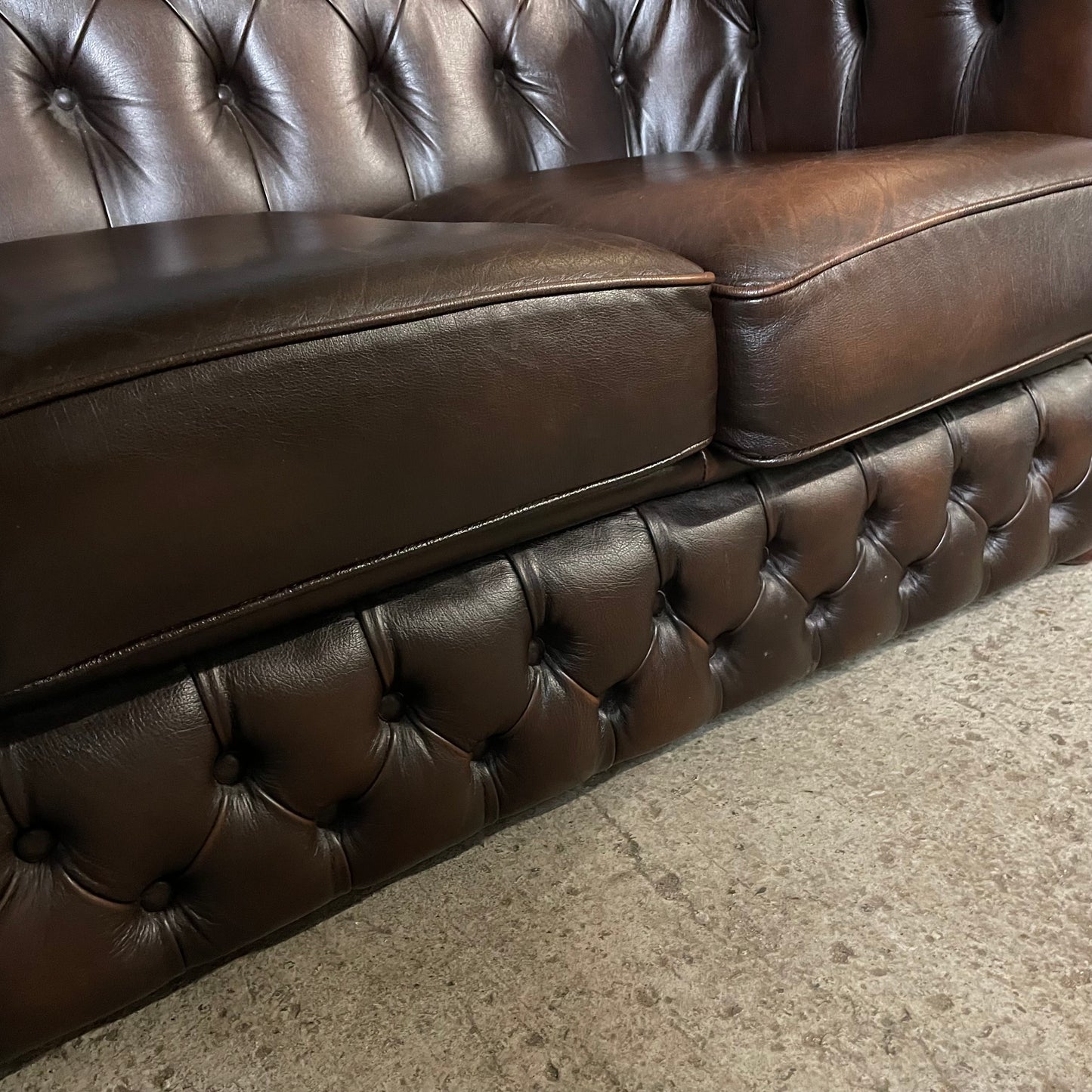 Brown Leather 2 Seater Chesterfield Sofa Bed