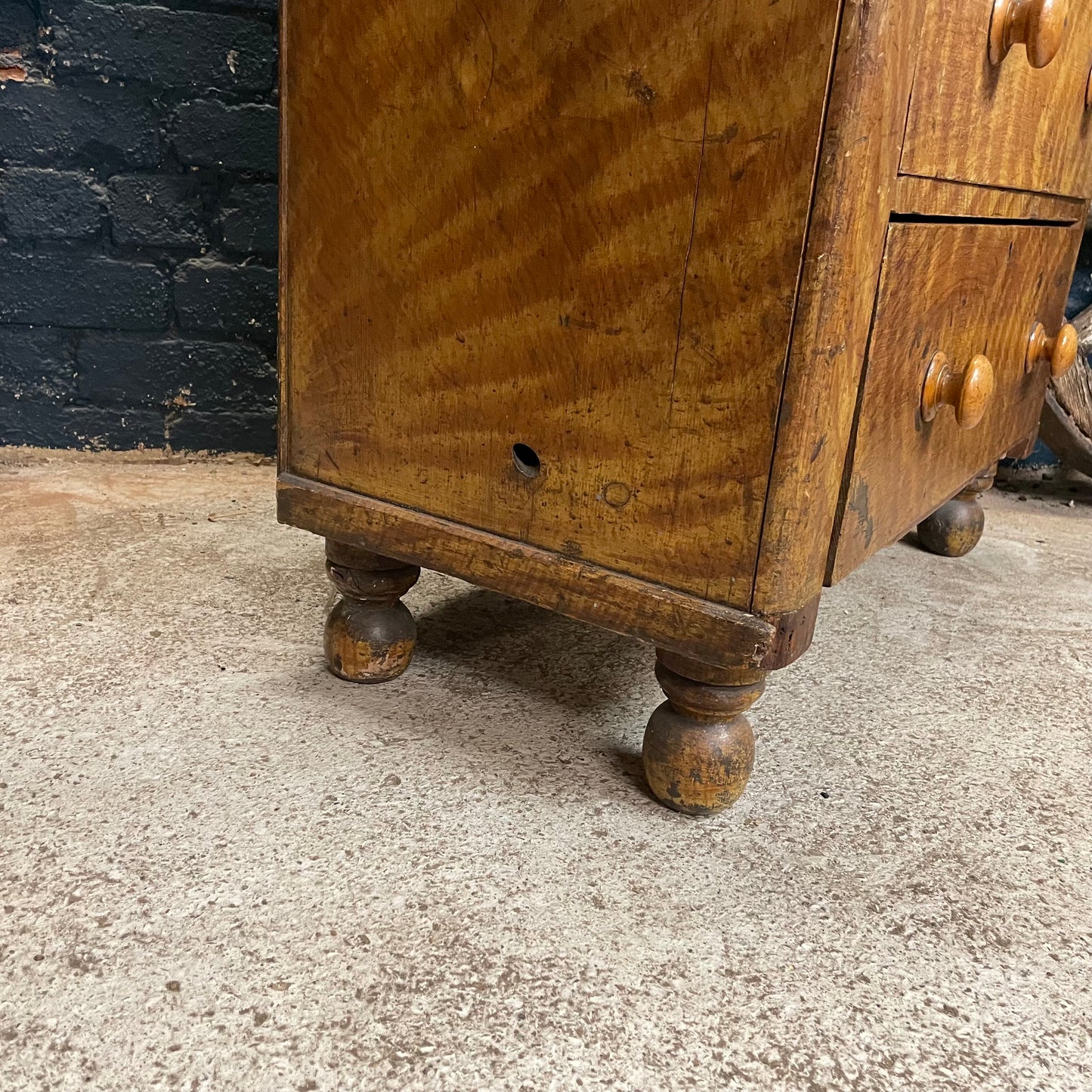 Antique Vintage Victorian Rustic 2 Over 2 Chest Of Drawers