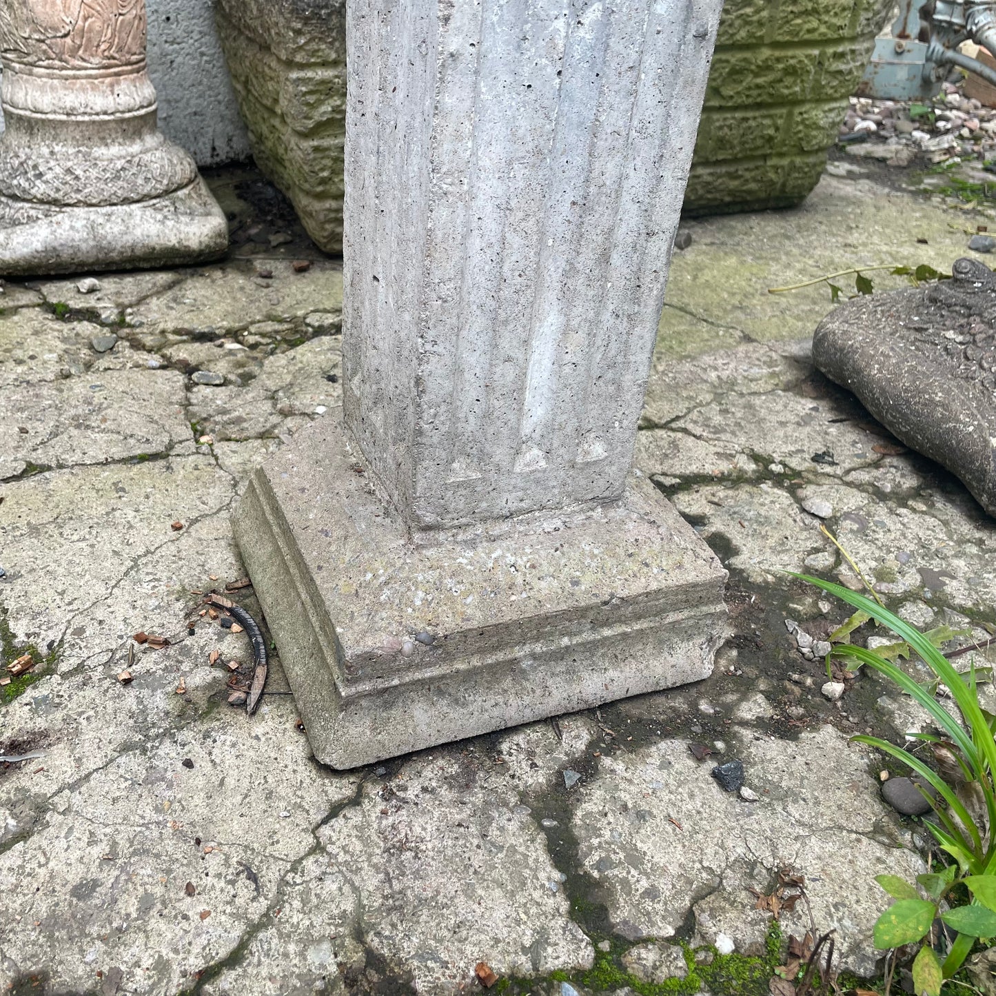 Vintage Square Lion Pedestal Bird Bath