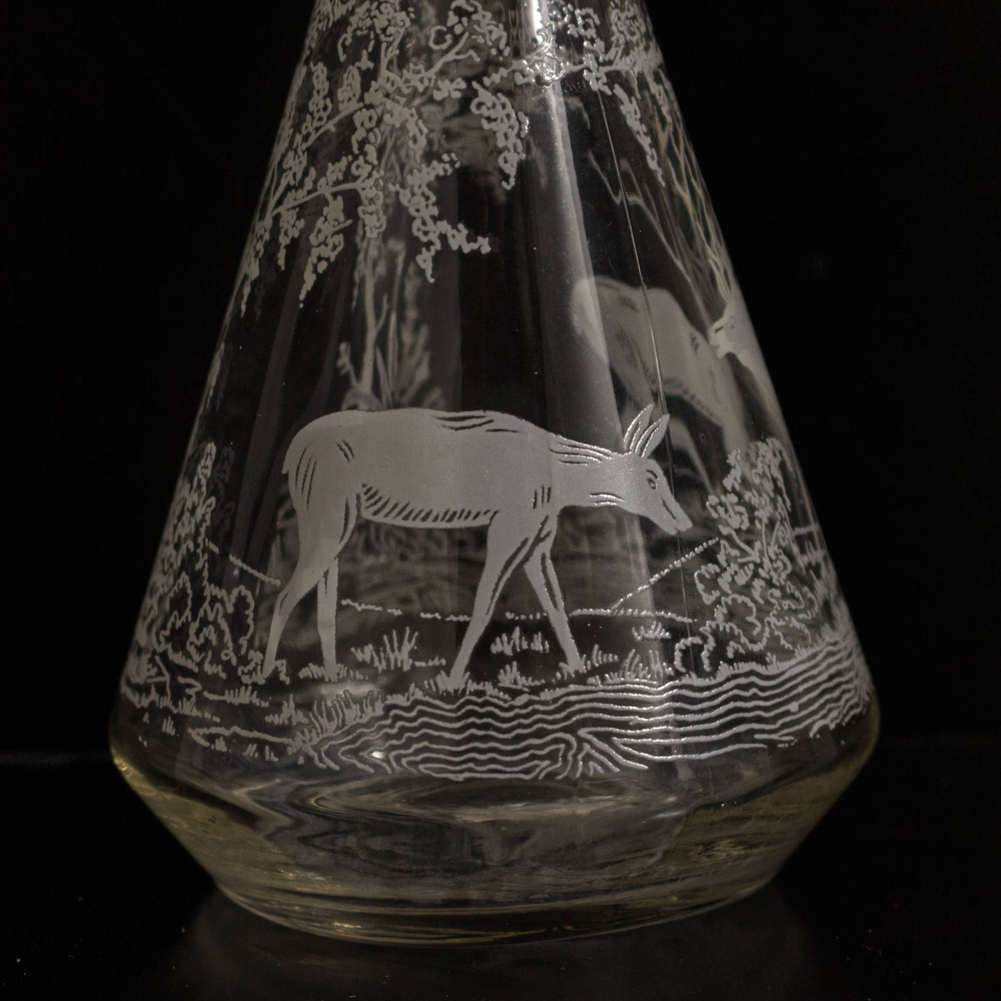 Vintage Glass Engraved Stag Design Decanter With Gold Detail