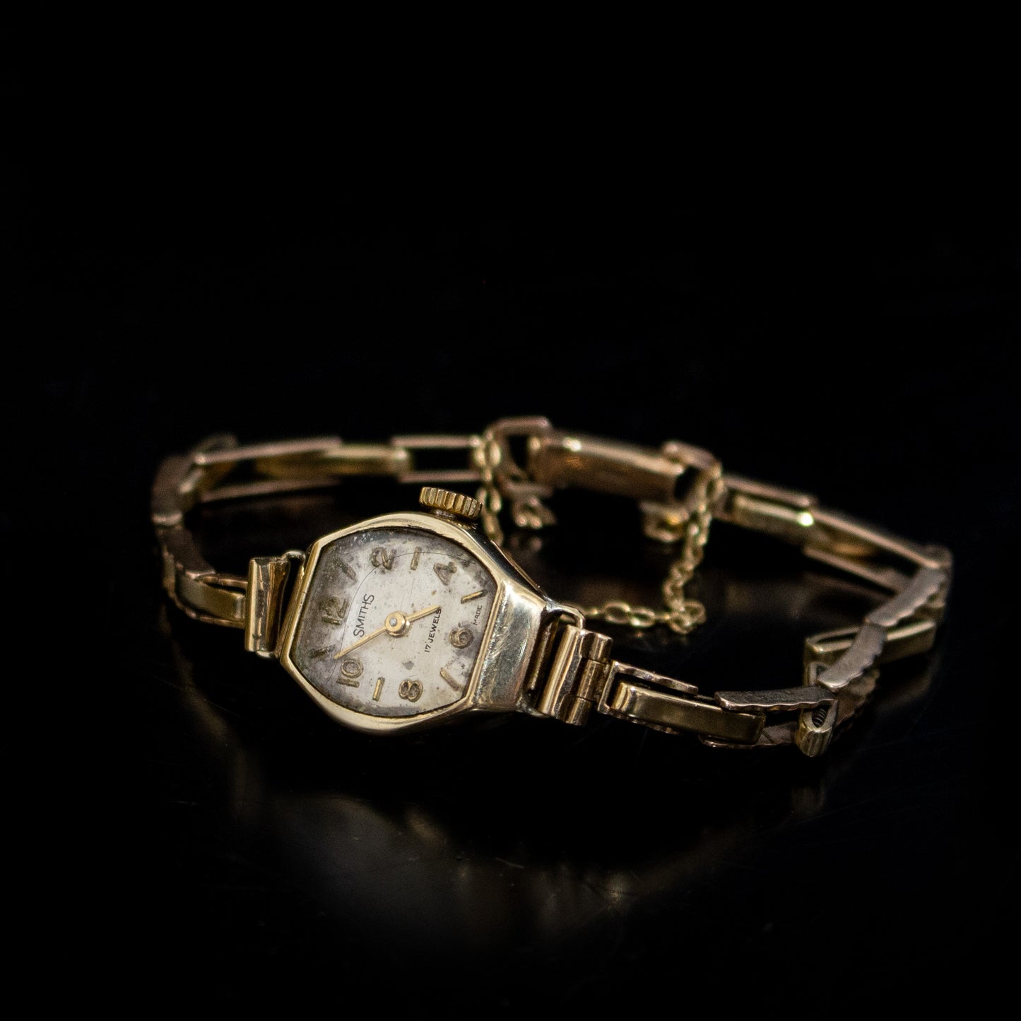 Vintage Smiths 9ct Gold 17 Jewels Ladies Mechanical Wind Up Watch 14g